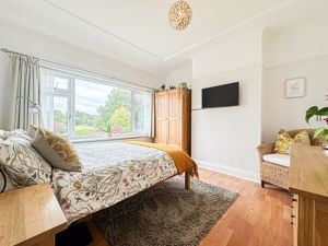 Photo 7- click for photo gallery